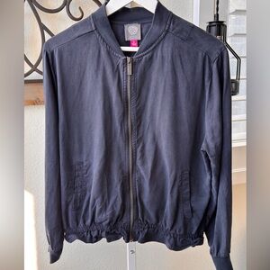 Vince Camuto. Size M. Casual Dark Navy Full Zip Slouchy Bomber